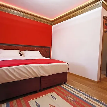 Piazzetta 3*